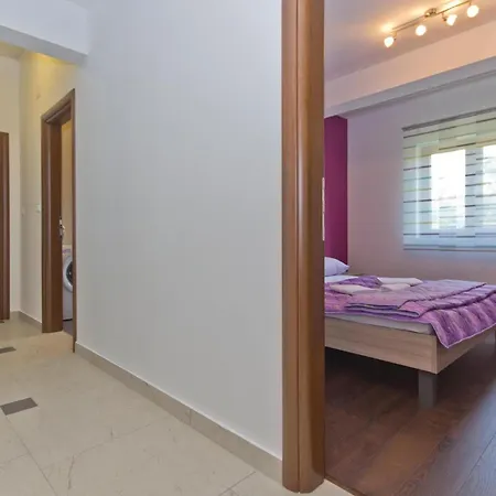 Pet Friendly In Sveti Kirin *