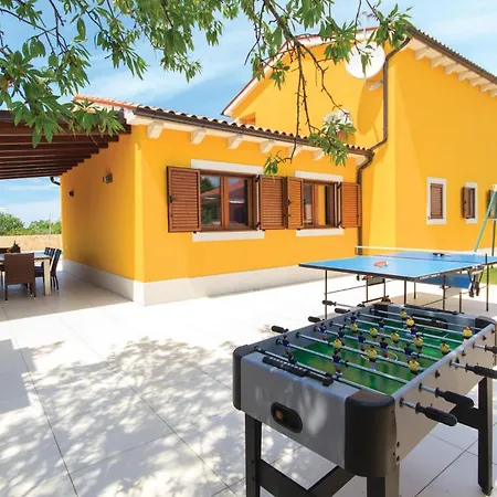 Pet Friendly In Sveti Kirin Juršići